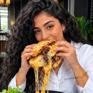 الوشب و شب فود بهترین سامانه سفارش غذای شبانه تهران