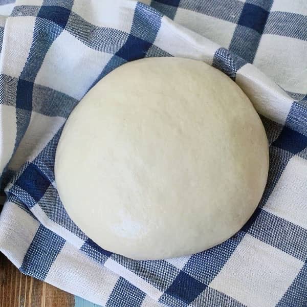 طرز تهیه خمیر پیتزای ایتالیایی